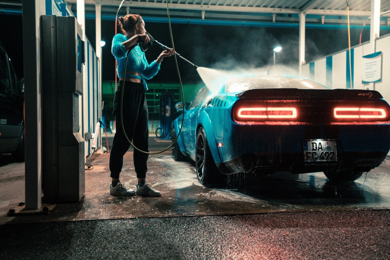 Are Car Washes and Detailing the Same? Read and Know More