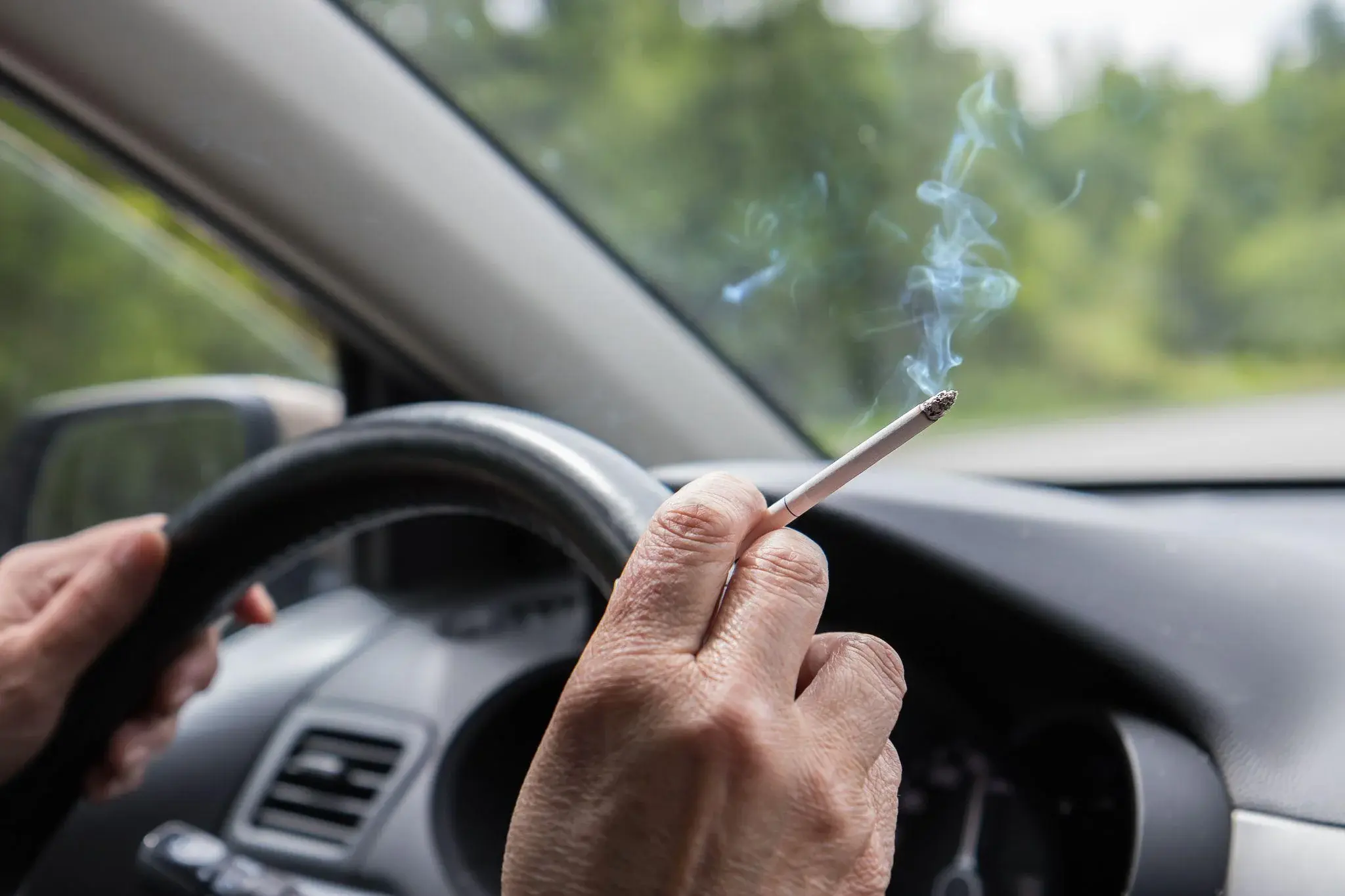 Best guide to removing cigarette smell from your Car