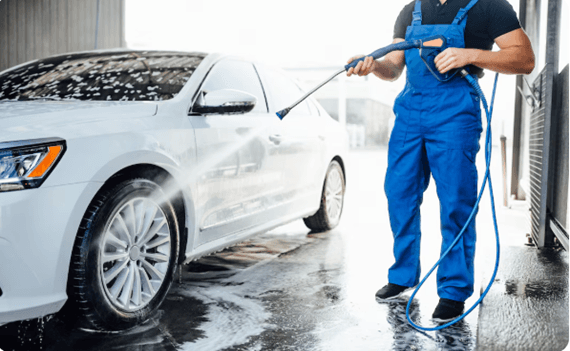 Choosing Between Standard Car Wash Services and a Mobile Car Wash Service